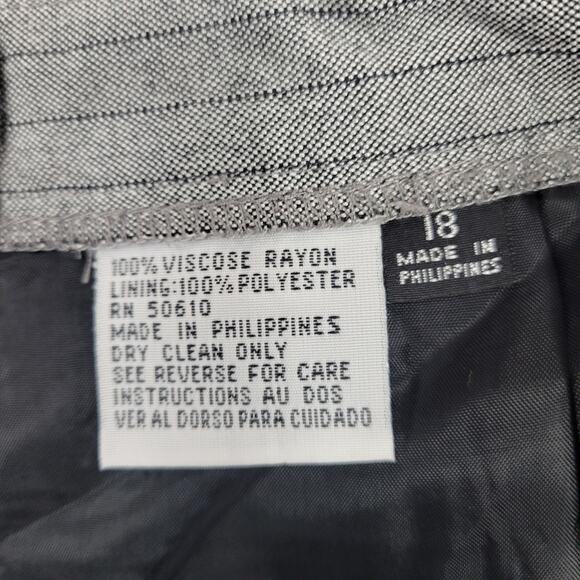 Le Suit Paris New York Size 18 skirt suit gray black stripe - Picture 7 of 9